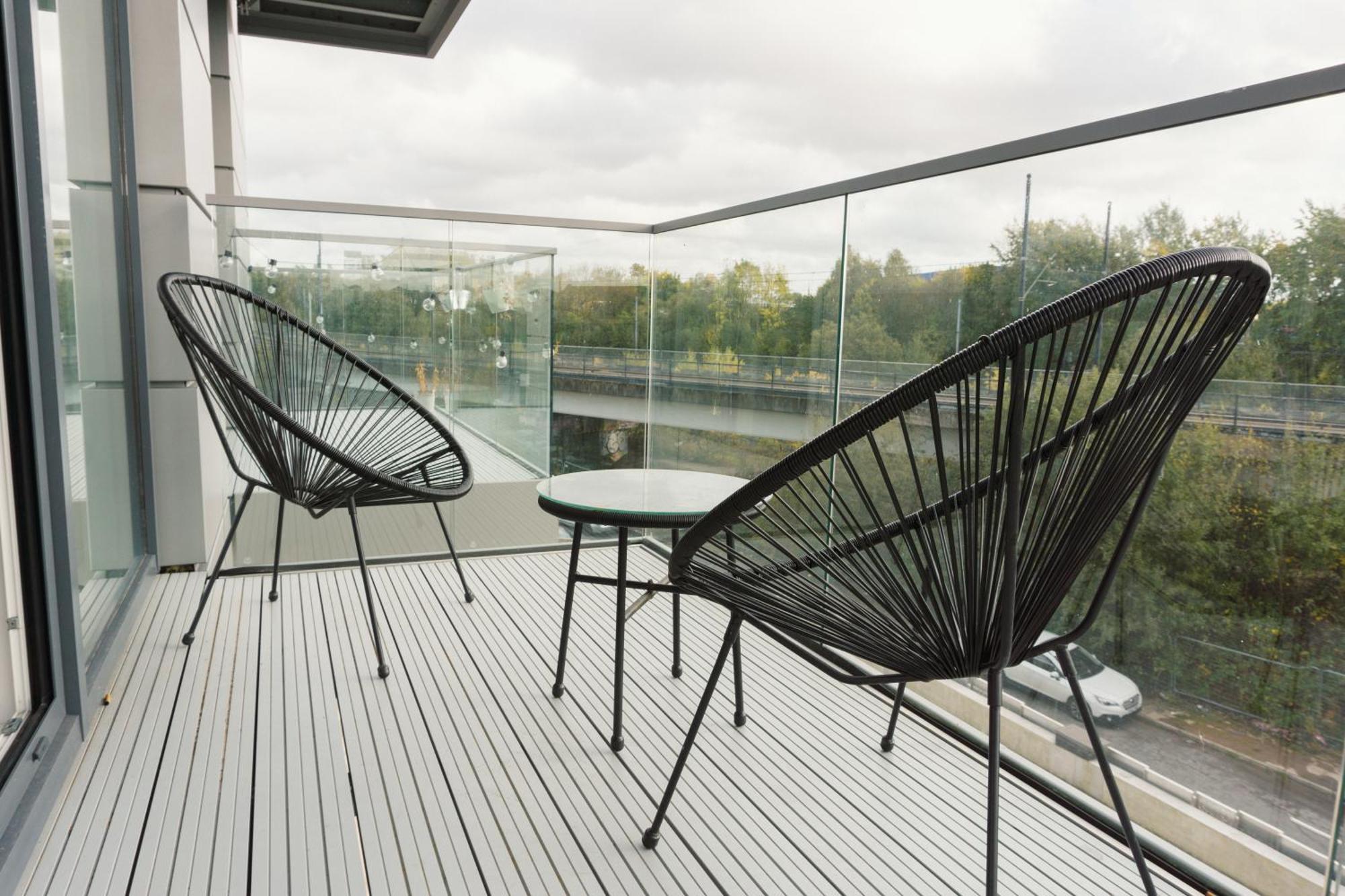 Manchester'S Luxurious 2-Bed Haven With Balcony - Canal Views & Proximity To Manchester United Exterior foto